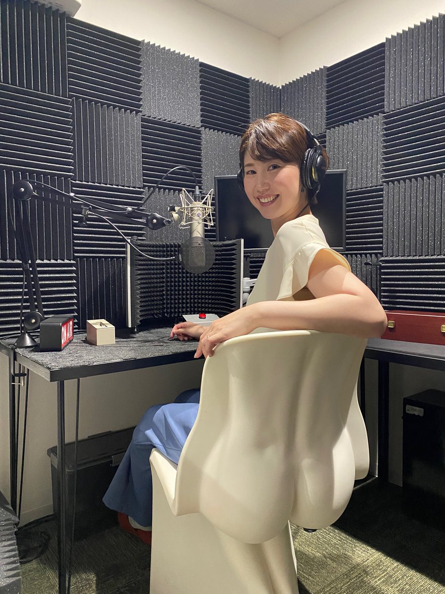 kaoru_funakura's tweet photo. 新潟市のスタジオでナレーション録り。
ん?なんか変😆
#有沢製作所 #MADproduction
ご担当いただいた皆さまありがとうございました
#上越 #フリーアナウンサー https://t.co/ASKIkgvzE4