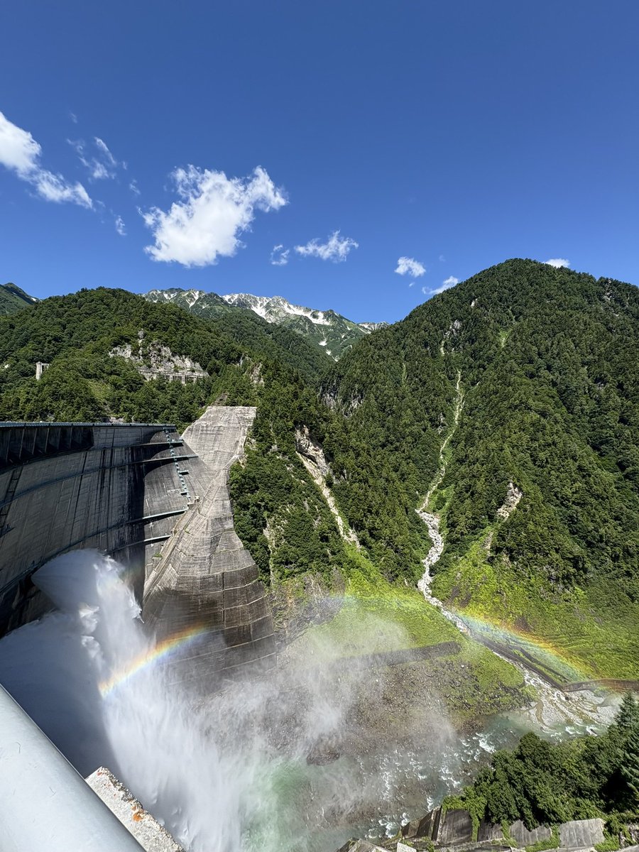 黒部ダムほんと綺麗だったあ