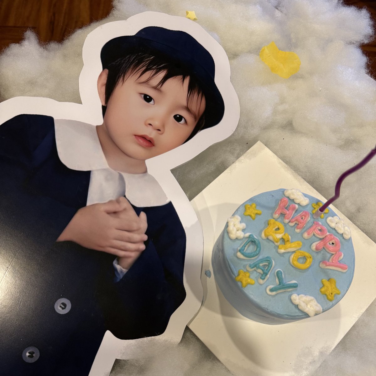 happy birthday our chi-chi my ryo-chan 🥹💛 

#말티즈대장_료_생일이에료
#HAPPY_RYO_DAY
#君の_星は_いつも輝いているリョウ