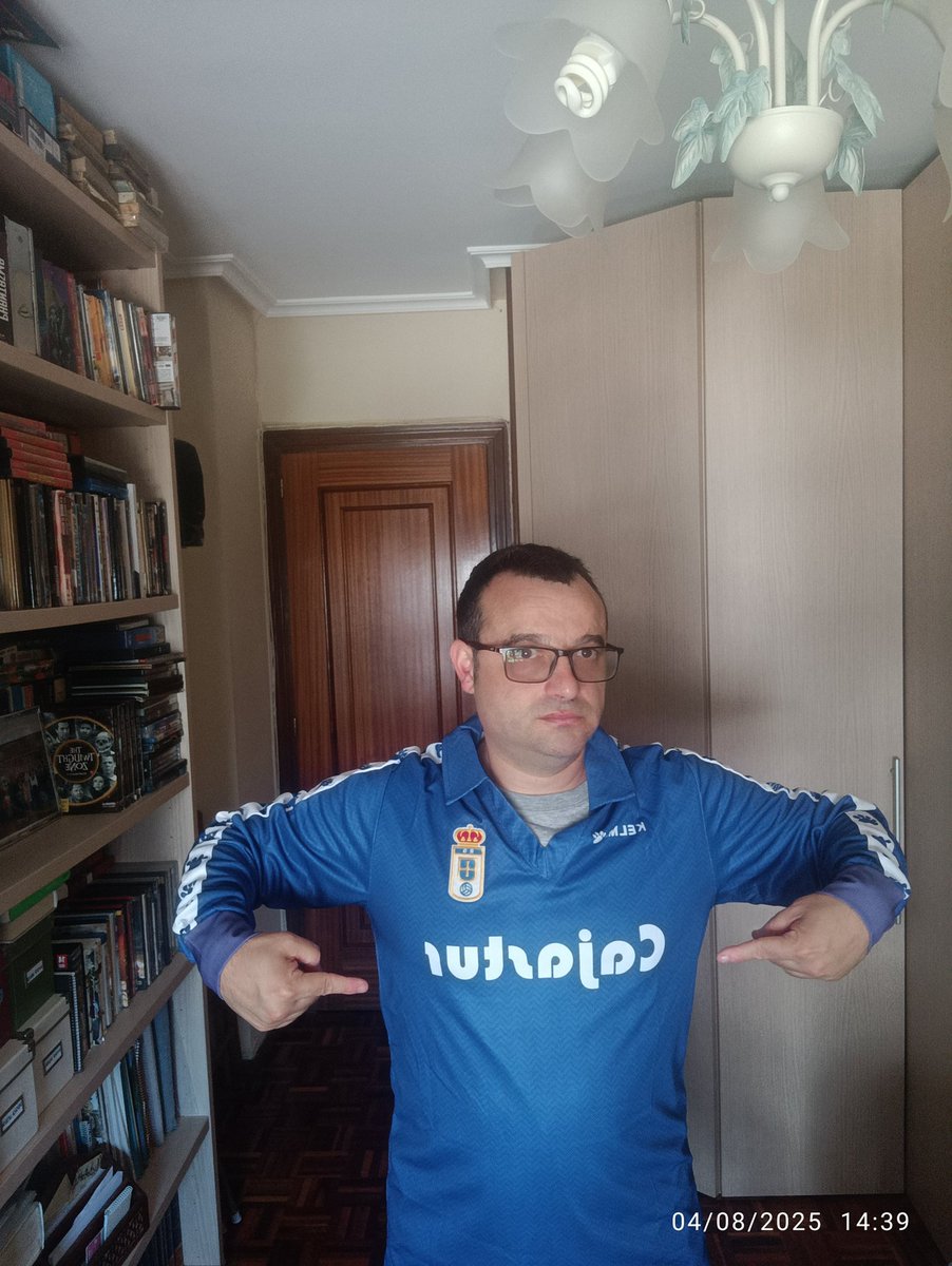 Chus 'sin filtros' Carbajal 💙💛💙💚💚 💚 (@chuscarbajal79) on Twitter photo gracies pol regalu d'esta peazu camiseta de <a href="/futbasketcamis4/">Camisetas Futbol y NBA</a> que tegalone el mi hermanin <a href="/DanielCabrero/">Daniel Cabrero</a> ....cuidao colos vampiros tú sabes que yes solo de la vampira está........#oyisti
💙💛💙💛💪🏻💪🏻💪🏻💪🏻
#familiaazu
#familiacarbayona gracies pol regalu d'esta peazu camiseta de <a href="/futbasketcamis4/">Camisetas Futbol y NBA</a> que tegalone el mi hermanin <a href="/DanielCabrero/">Daniel Cabrero</a> ....cuidao colos vampiros tú sabes que yes solo de la vampira está........#oyisti
💙💛💙💛💪🏻💪🏻💪🏻💪🏻
#familiaazu
#familiacarbayona