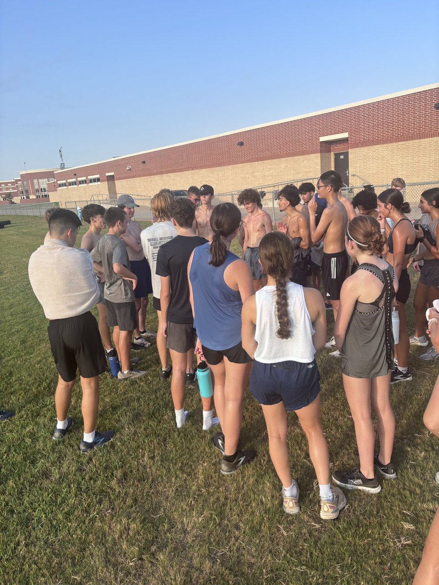 6:45am Morning practice done ✅ 
5 days out from first competition