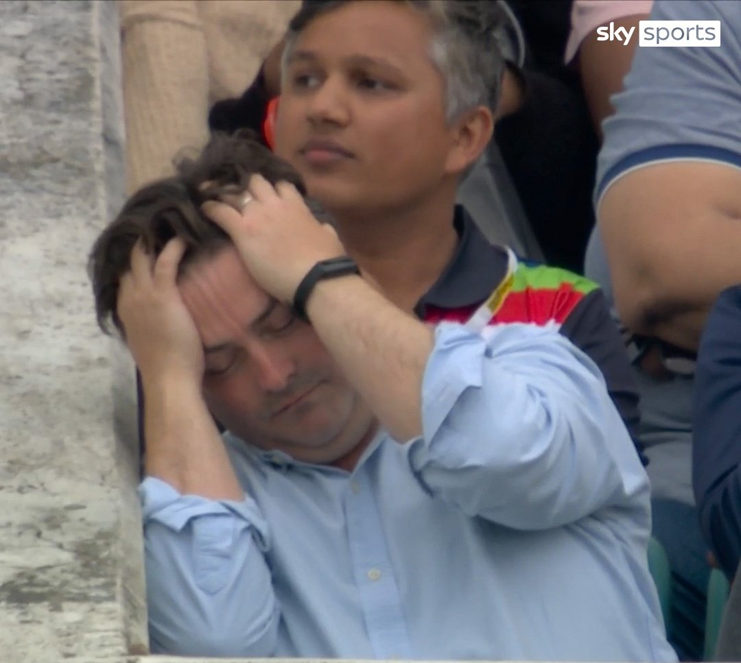 sahilawasthi_'s tweet image. English fans are fast asleep 😂 
#ENGvIND #ENGvINDTest