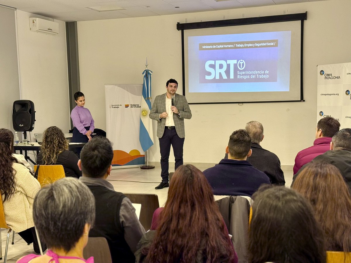 sectrabajoch_'s tweet photo. En Puerto Madryn dimos inicio a una jornada intensiva de formación en prevención laboral, en conjunto con la Superintendencia de Riesgos del Trabajo. https://t.co/0850fc58cz