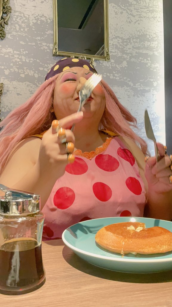 コスサミの思い出、食べてるところの写真が多いwww

シャインマスカット飴🍇
パンケーキ🥞
かき氷🍧
色々食べたなぁ🤤
（パピコ、とんかつ、貰ったお菓子）

#コスサミ
#コスサミ2025
#コスプレサミット