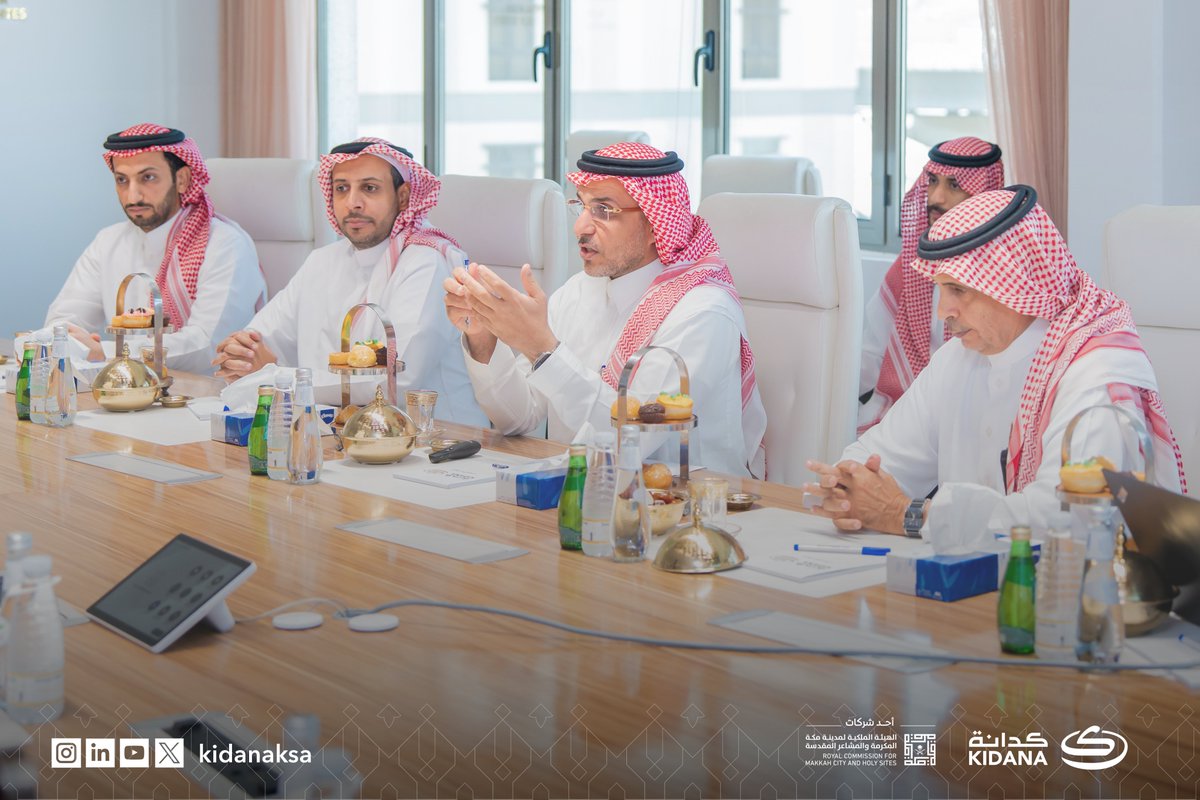 في إطار الاستعدادات المبكرة لموسم حج 1447هـ، نظّمت #كدانة لقاءً مع سعادة قائد قوات أمن المنشآت اللواء المهندس سعد المغيصيب، بحضور الرئيس التنفيذي المهندس محمد المجماج، لبحث سُبل التعاون واستعراض الدروس المستفادة من موسم الحج الماضي