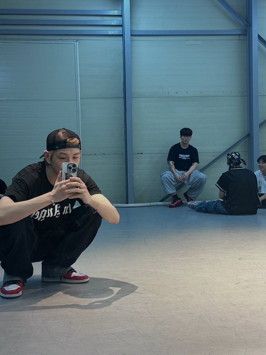 KDanigall's tweet photo. 250804 녤스타그램

🧐

🔗 https://t.co/5ulYn3IBMh

#강다니엘 #KANGDANIEL https://t.co/sCa3NMjG7c