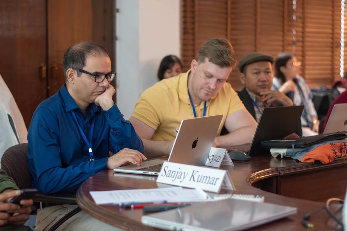 TaberezNeyazi's tweet photo. Our 2nd Delhi School on Political Communication wrapped up with rich discussions & strong participation. Grateful to keynote, plenary speakers, participants, mentors & partners for making it possible. Together, we’re building a vibrant Global South research space. #PolComm https://t.co/9wV0efluvG