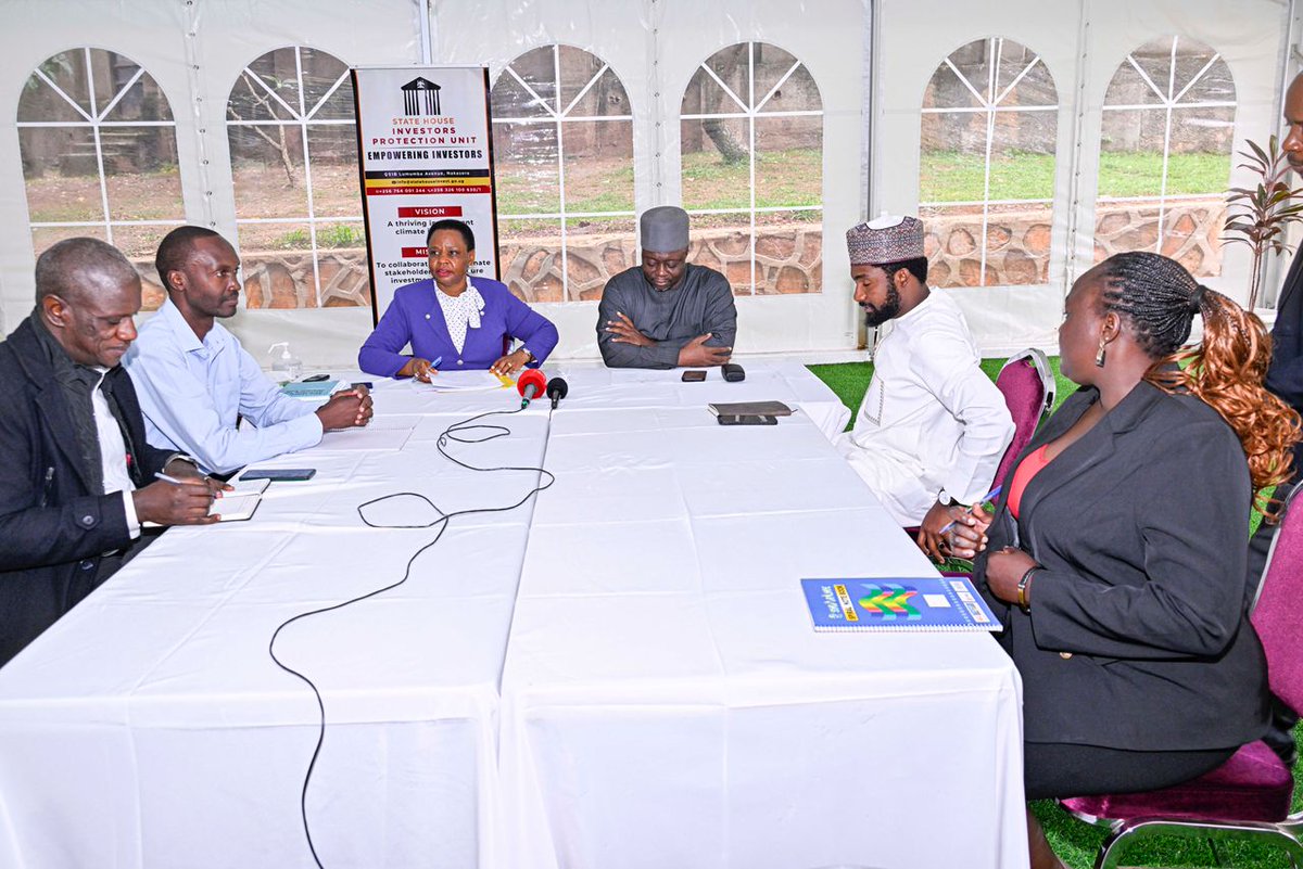 Makererean🤝🏿🇺🇬 (@unemplo91184983) on Twitter photo Col. <a href="/edthnaka/">Col Edith Nakalema</a> hosted Nigerian envoys H.E. Amb. John Shana Shaga and Mr. Ibrahim Abdullai Muhammadi at <a href="/ShieldInvestors/">State House Investors Protection Unit</a> today.
#EmpoweringInvestors Col. <a href="/edthnaka/">Col Edith Nakalema</a> hosted Nigerian envoys H.E. Amb. John Shana Shaga and Mr. Ibrahim Abdullai Muhammadi at <a href="/ShieldInvestors/">State House Investors Protection Unit</a> today.
#EmpoweringInvestors