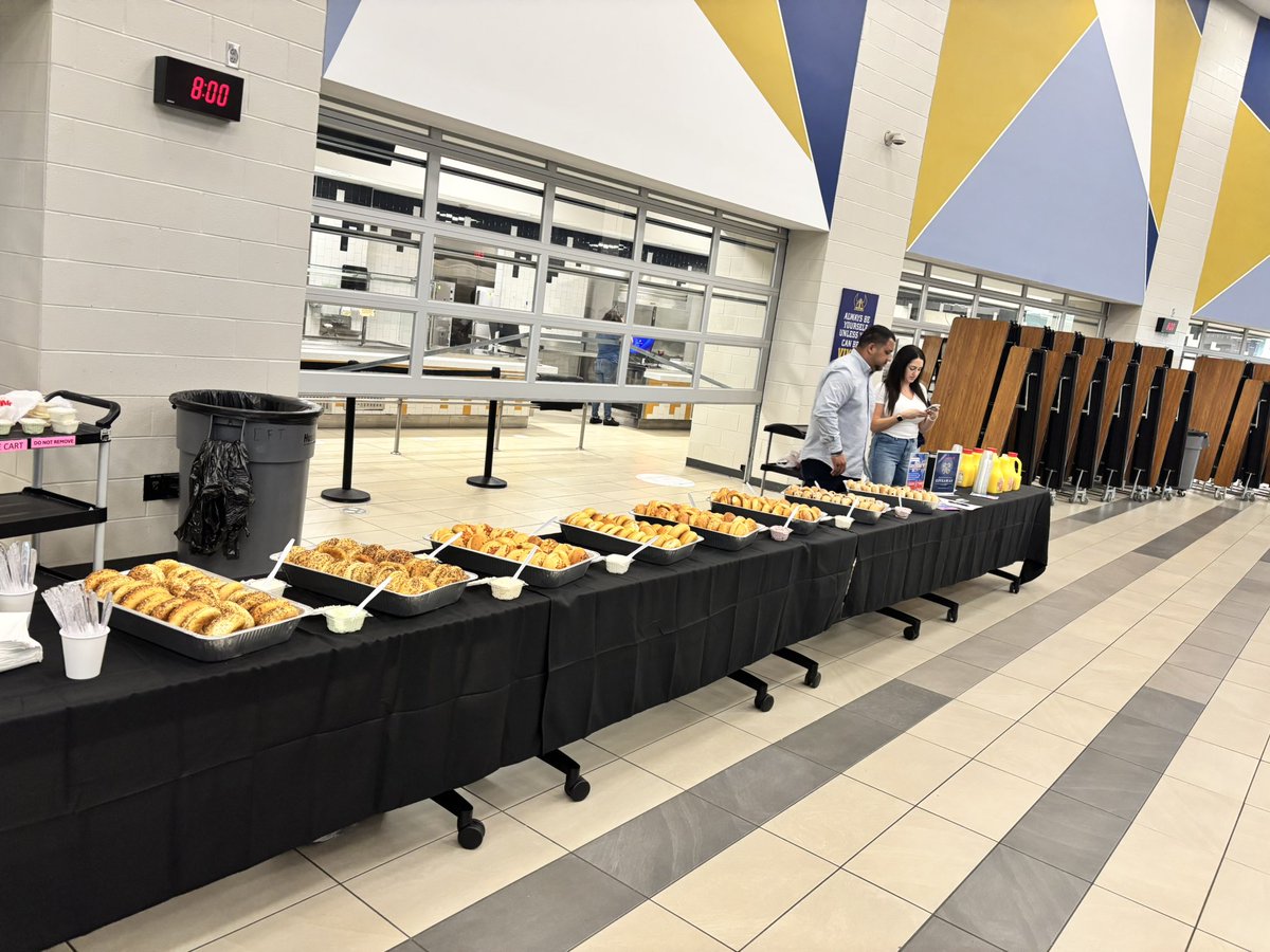 Mrs. Calvit tweet media