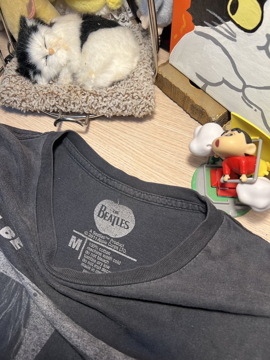 thaimkis's tweet photo. THE BEATLES
Price : 400
size : อก 40 / ยาว 25.5 (หน่วยนิ้ว)
ตำหนิ : ไม่มี

#ส่งต่อเสื้อผ้ามือสอง  #เสื้อมือสอง #ส่งต่อเสื้อผ้ามือสองราคาถูก #เสื้อวินเทจ #เสื้อวง https://t.co/NP6IV0lfiN