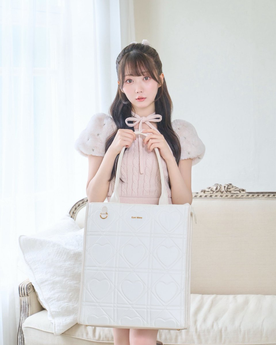 ロゼミューズ 大谷映美里 Rosemuse パーカー ベージュ 新品タグ付き Rosé Muse (@rosemuse_) / X