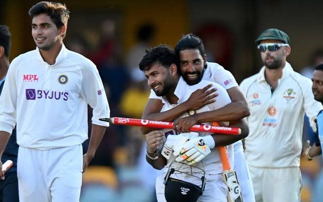 raj4567812's tweet photo. Siraj & Pant are the hero of two iconic test series in history of test cricket
Thank you god I am fan of both ❤️
#RishabhPant
#Siraj
#Gabba
#EndvsInd https://t.co/AiIjulsv3f