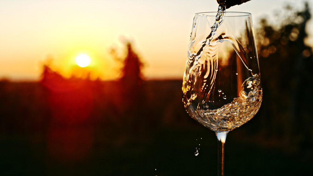 wineworldnews (@wineworldnews) on Twitter photo Top 10 white wine trends of 2025 tinyurl.com/3rj6wtvb via <a href="/teamdb/">The Drinks Business</a> #whitewine #wine #wineworldnews Top 10 white wine trends of 2025 tinyurl.com/3rj6wtvb via <a href="/teamdb/">The Drinks Business</a> #whitewine #wine #wineworldnews