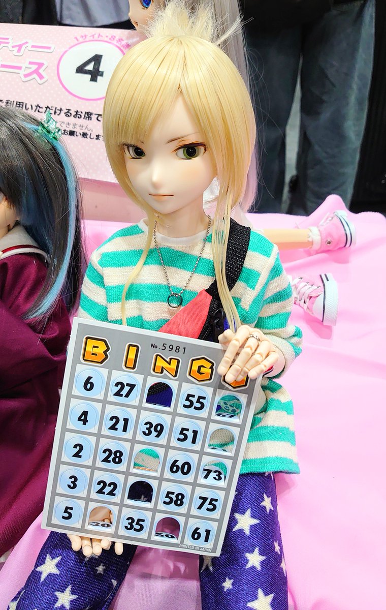 昨日のドルパでの様子(●´ω｀●)

皆でガイドブック豆本読み合わせしたり
同じポーズしたりでうちのこもよそのこもかわいい🥰🫶

ましろさん、卓ありがとうございました☺️
ものくろさんも提督さんもありがとうございました✨
おかげで楽しかったです(*´ω｀*)

ビンゴは全然あかんかった🤣

#HTD大阪10