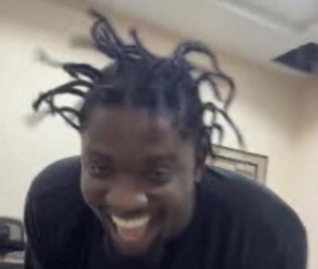 If you no dey careful, Chelsea fit sell you sef. Customers full ground