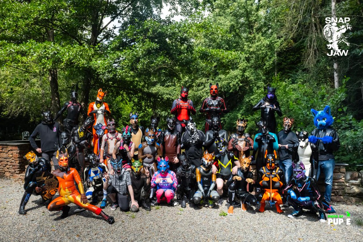 Scorch (@scorch_blaze) on Twitter photo The first edition of the Rubber Critter Weekend was an absolute dream!
So many amazing rubber critters to fully relax with, and just have 1 collective rubber critter braincell.
Can't wait to see you all next year!
Most critters are made by <a href="/SnapJawForge/">SNAP JAW</a>
Pics by: <a href="/languh/">๐ Drone Pup E ๐ @ Bsky</a> The first edition of the Rubber Critter Weekend was an absolute dream!
So many amazing rubber critters to fully relax with, and just have 1 collective rubber critter braincell.
Can't wait to see you all next year!
Most critters are made by <a href="/SnapJawForge/">SNAP JAW</a>
Pics by: <a href="/languh/">๐ Drone Pup E ๐ @ Bsky</a>