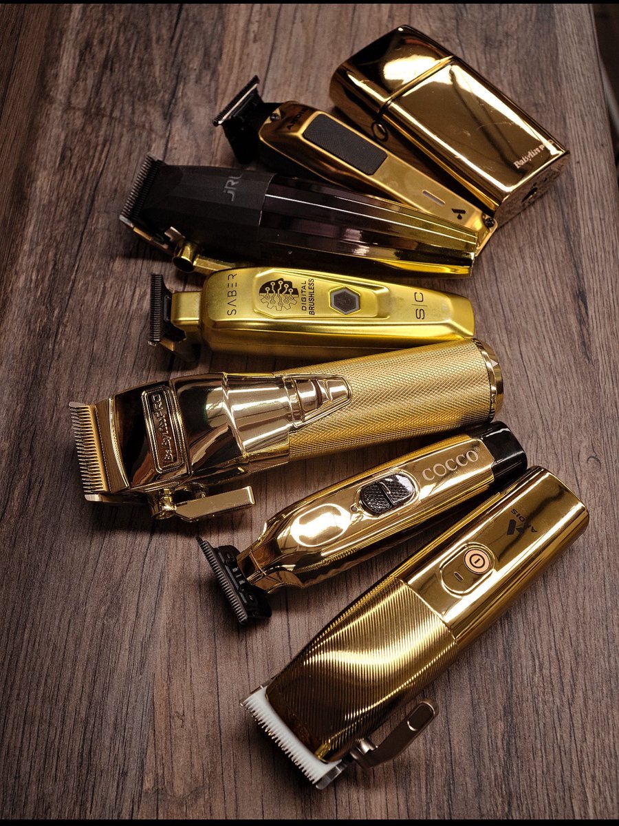 All gold everythaaaaaaaang V2 ⚠️⚡️🤯🤘 — Earn loyalty points on every order at C&amp;S 🎁

🩵💙 #chrisandsons for a chance to be featured 📸

🔌 chrisandsons.co.uk