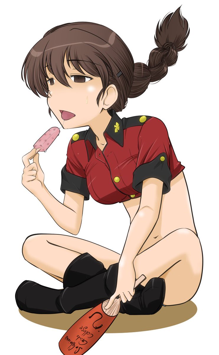 マチルダIIの装甲より硬いらしいあずきバーで涼をとるルクリリさん