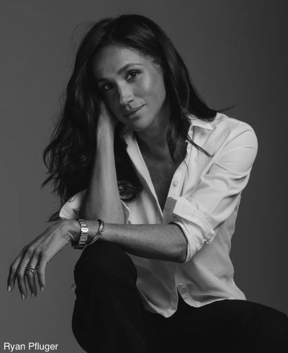 Happy birthday to this icon! 44 has never looked so good.