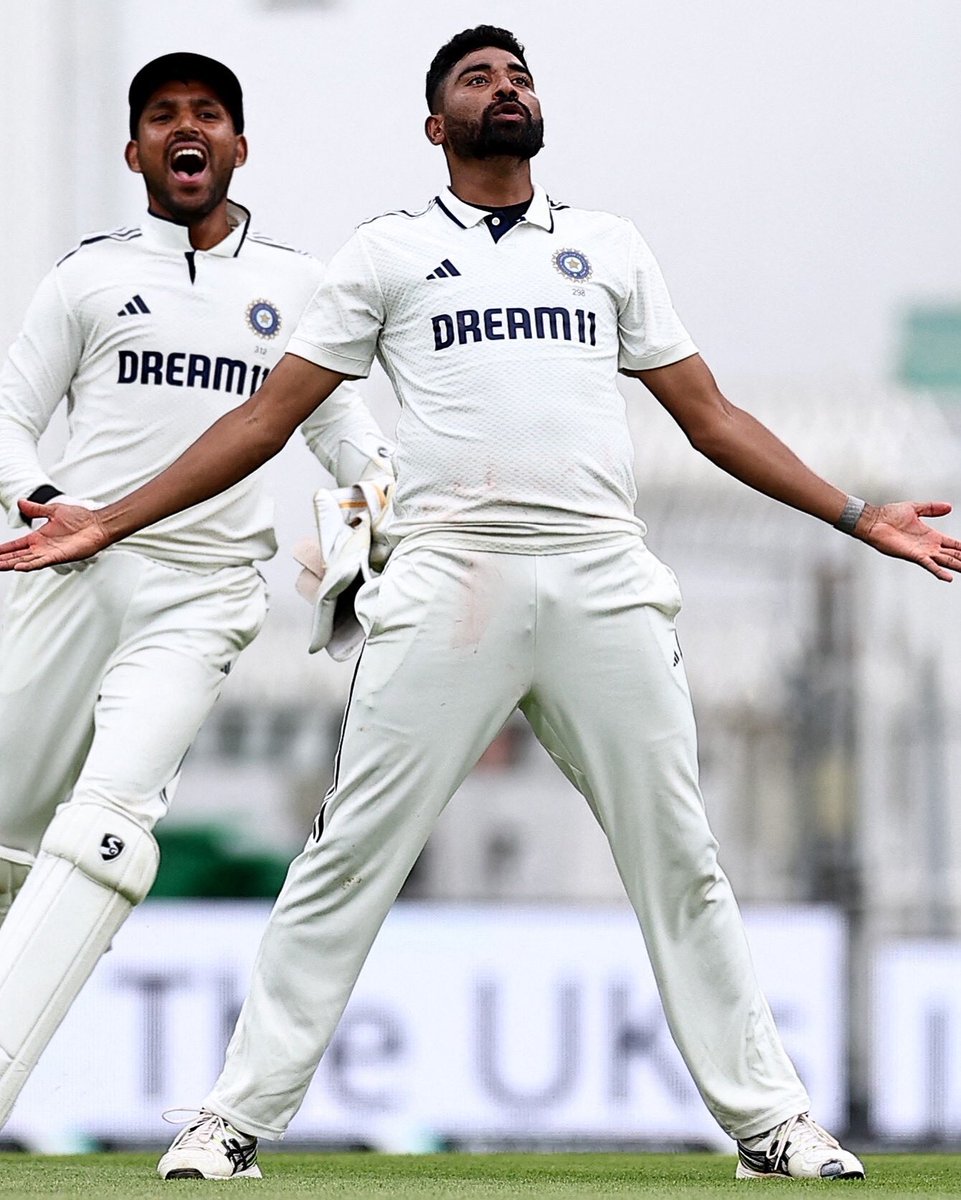 Mohammed Siraj proving that fire doesn't fade — 25 days, same intensity, same aggression, same passion for the badge! 🔥🇮🇳 True warrior of red-ball cricket. 🙌 #Siraj #INDvsENG #TestCricket #CricketTwitter