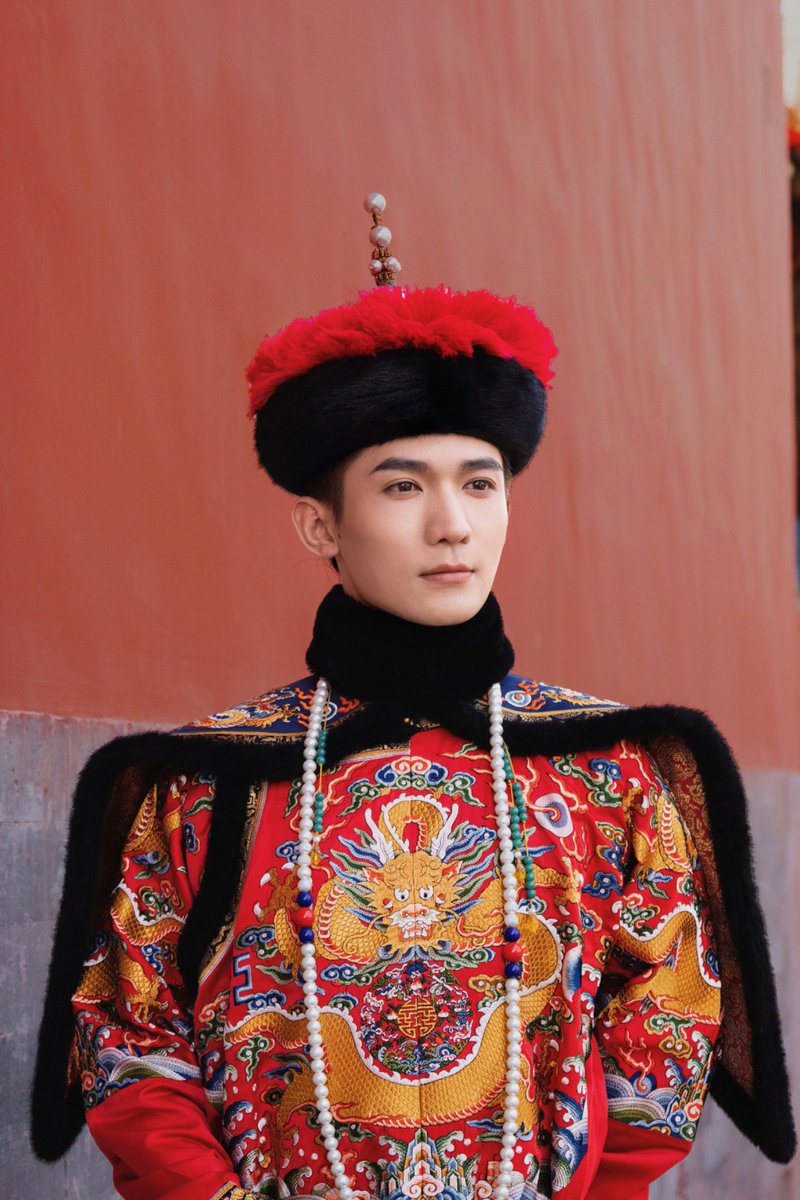 dramapotatoe's tweet image. #LiangYongqi and his team share new photoshoot and vid

More - weibo.com/1890225043/519…
weibo.com/7941607533/519…