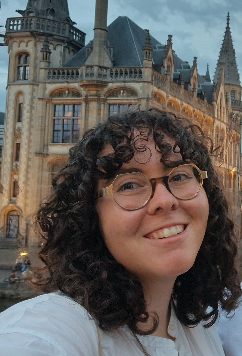 Introducing the 2025-2026 HRC Postdoctoral Fellows 🎉starting with <a href="/marisapmichaud/">Marisa Michaud</a> whose PhD examined an illuminated manuscript of the hagiography of Colette of Corbie examining the early visual culture of the Colettine Poor Clares.
