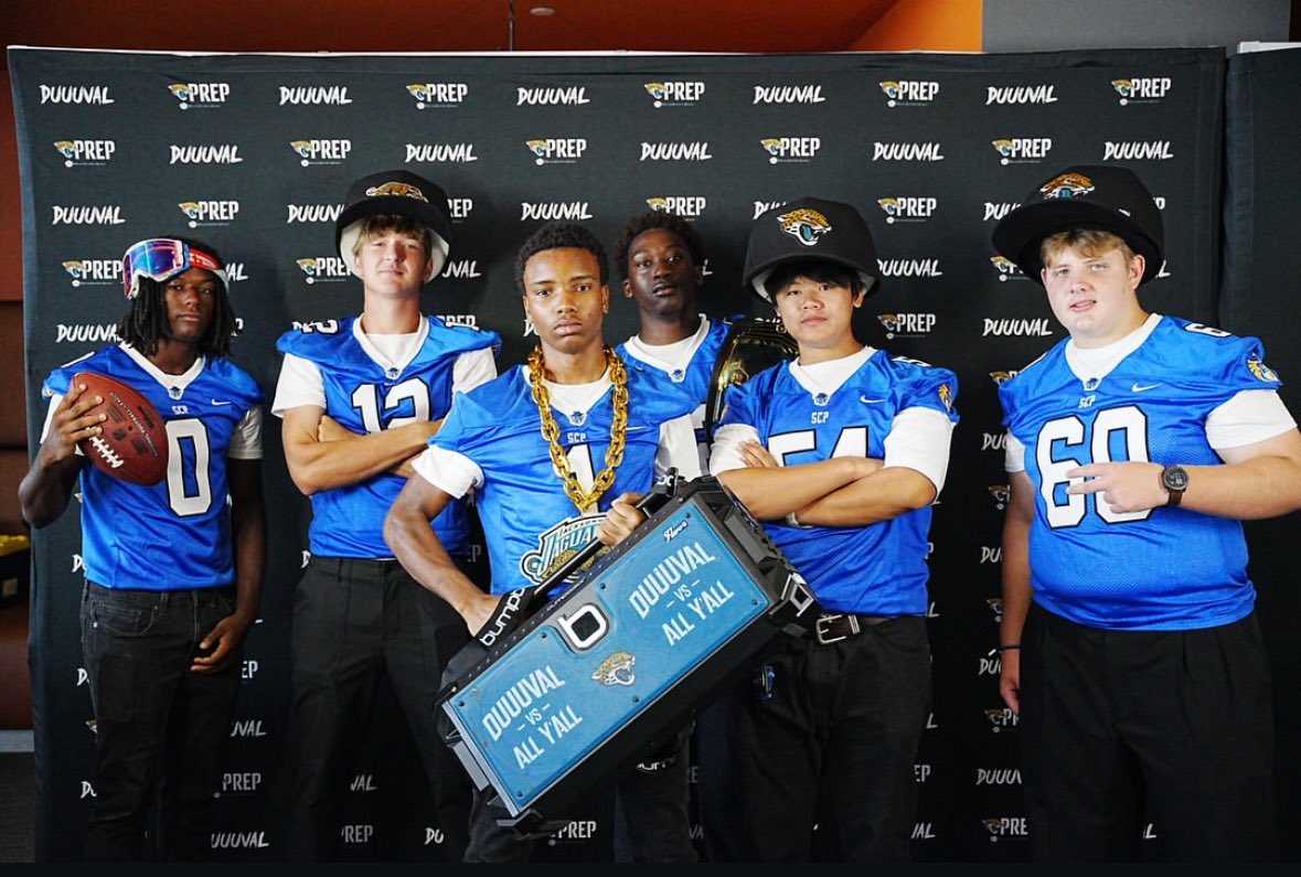 Had a great time at The Baker Sports High School Media Day and exited for my final season of high school football!
<a href="/RecruitingBh/">BH Recruiting Assistance</a> <a href="/bhernyscoutguy/">Brian Herny</a> <a href="/GunwingT/">GunWing-TCoachB1 🏈🇺🇸</a> <a href="/JackSkinner75/">Jackson Skinner</a>