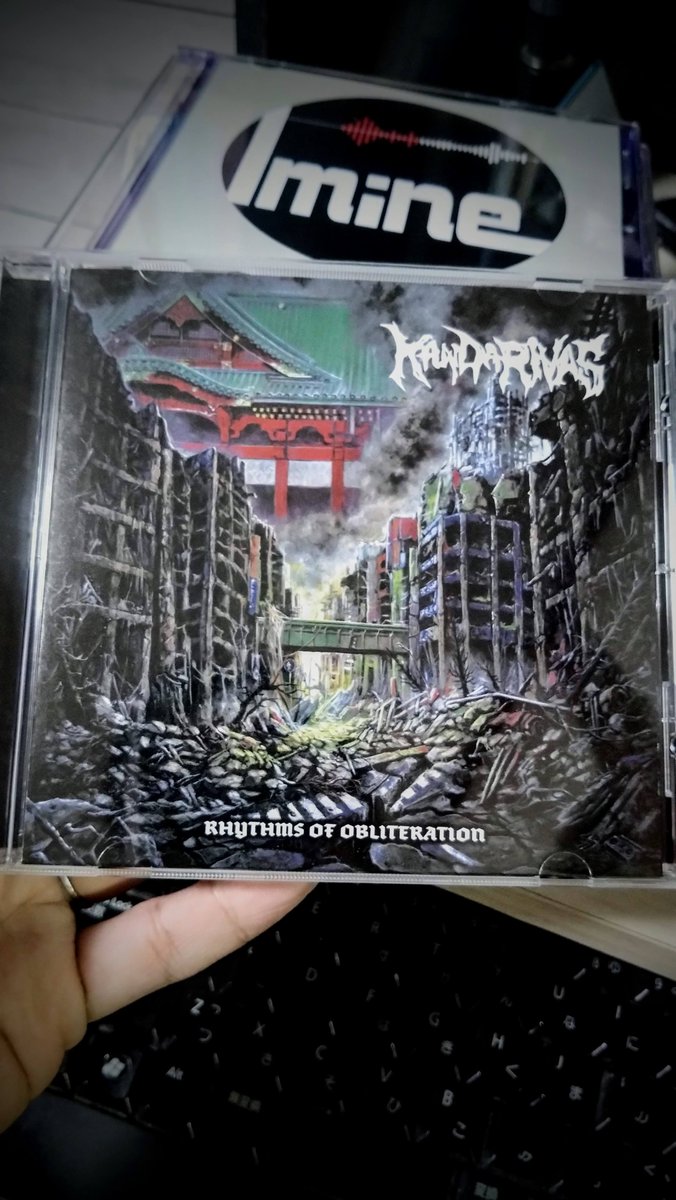 KANDARIVAS / RHYTHMS OF OBLITERATION
遅ればせながら着弾、音の塊、ベースレスだけど和太鼓がベースみたいな役割しているところもあったり何より演奏のキレが終始とんでもない。
PainkillerのPainkillerしているところや優勝ビート叩いているところも好き🔥

#KANDARIVAS #RhythmsOfObliteration