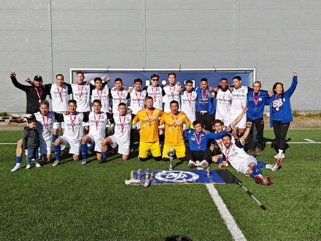 FarAwayFootball's tweet image. 🇲🇭 With B67 claiming Greenland&apos;s title, it it time for me to turn my sights to another island nation.

I&apos;ll be traveling to Arkansas to watch Marshall Islands play their first international match ever next week!