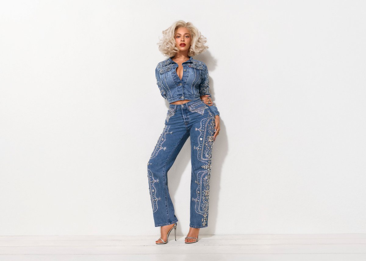 BeyLegion's tweet photo. BEYONCÉ x @LEVIS — in 4K.

#REIIMAGINE https://t.co/sSBzOAFlmt