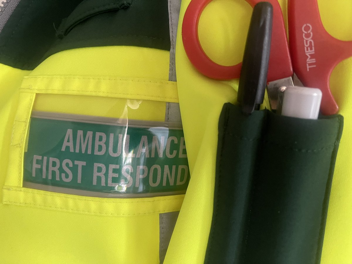Alerted to seizure episode this afternoon, by <a href="/GoodSamApp/">GoodSAM</a> even #offduty medics can help those in need locally, automatically by <a href="/EMASNHSTrust/">East Midlands Ambulance Service NHS Trust</a> if trigger by call handler. 

Its sure its warm and windy, odd combination!