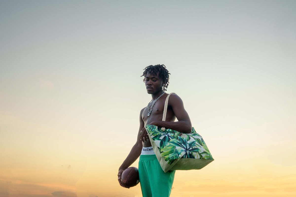 She left, but I stayed in the song. 

Like I Do still out! Link In Bio.