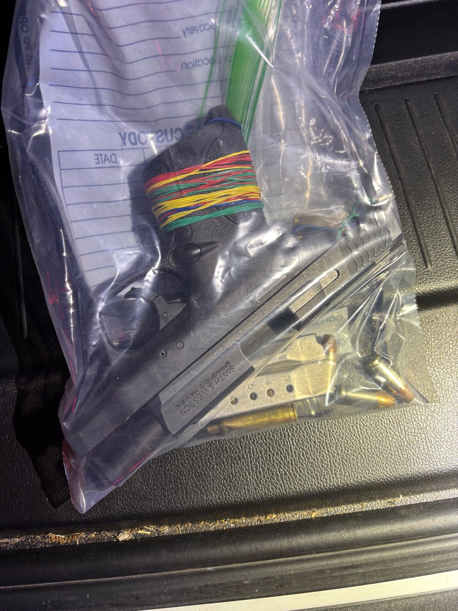 Protecting Our Youth
Over the weekend, D2 units responded to a discharge firearm call at a party located near Hopper Rd. Upon arrival units found there to be underage drinking. Multiple subjects were detained and multiple firearms recovered at the scene.