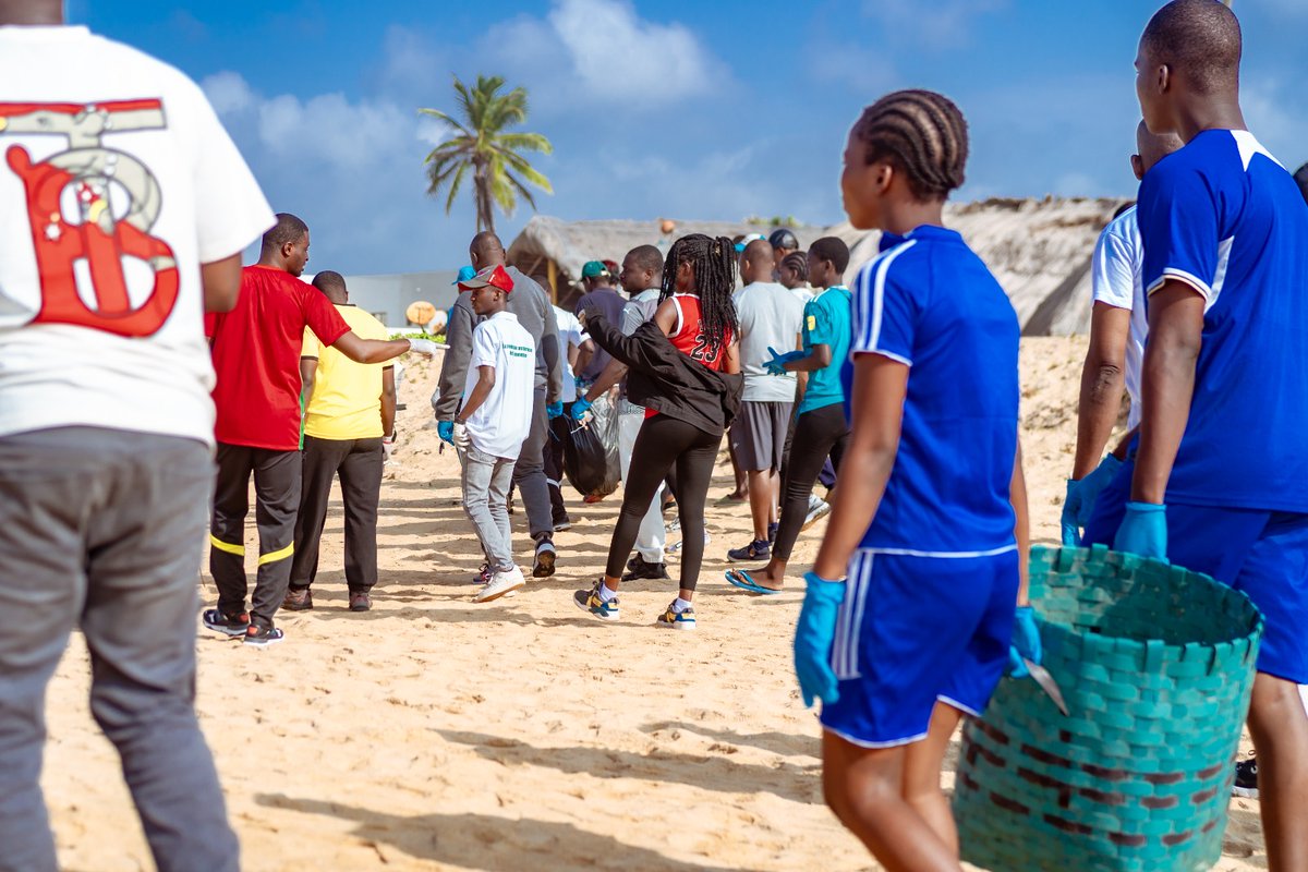 🌱 LES MATINÉES ÉCO-CITOYENNES : UNE MOBILISATION CITOYENNE AU SERVICE DE L’ENVIRONNEMENT ! 🌍

À l’occasion du mois de l’environnement et de l’arbre, aux côtés de plusieurs associations de jeunes engagés pour un Togo plus vert et un cadre de vie plus sain, nous avons initié ...