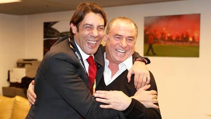 Terimci TayFAA (@terimcitayfa23) on Twitter photo Eyüp Yıldız:
(<a href="/eyupyildiz/">Eyüp Yıldız</a>
🗣"Benfica indirim yapmıyor. Kerem Aktürkoğlu; 25m bonservis +5m maaş, total 30m €. İspatlayamam ama eminim; Ali Koç şuan kendi kendine "Kerem 30m € eder mi" diye soruyordur. Uzun lafın kısası, Hakan Çalhanoğlu gibi bu transfer de tıkandı!"
Ahhhah😀 Eyüp Yıldız:
(<a href="/eyupyildiz/">Eyüp Yıldız</a>
🗣"Benfica indirim yapmıyor. Kerem Aktürkoğlu; 25m bonservis +5m maaş, total 30m €. İspatlayamam ama eminim; Ali Koç şuan kendi kendine "Kerem 30m € eder mi" diye soruyordur. Uzun lafın kısası, Hakan Çalhanoğlu gibi bu transfer de tıkandı!"
Ahhhah😀