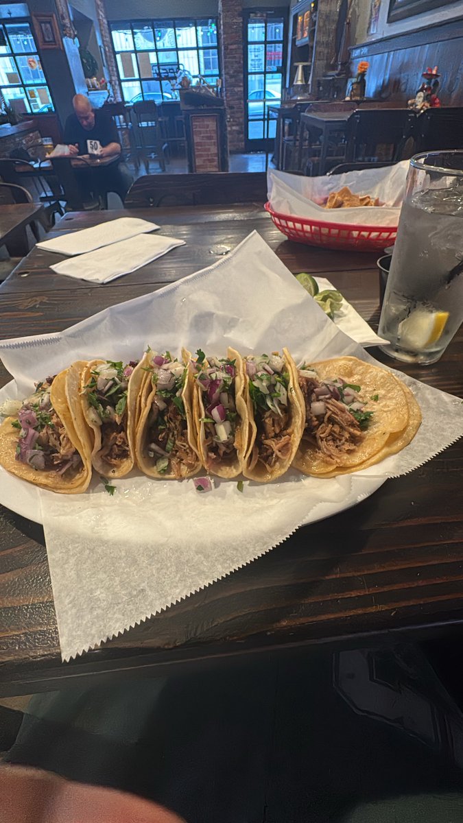 handles4kt's tweet photo. been ah min https://t.co/tiTGG2QDak