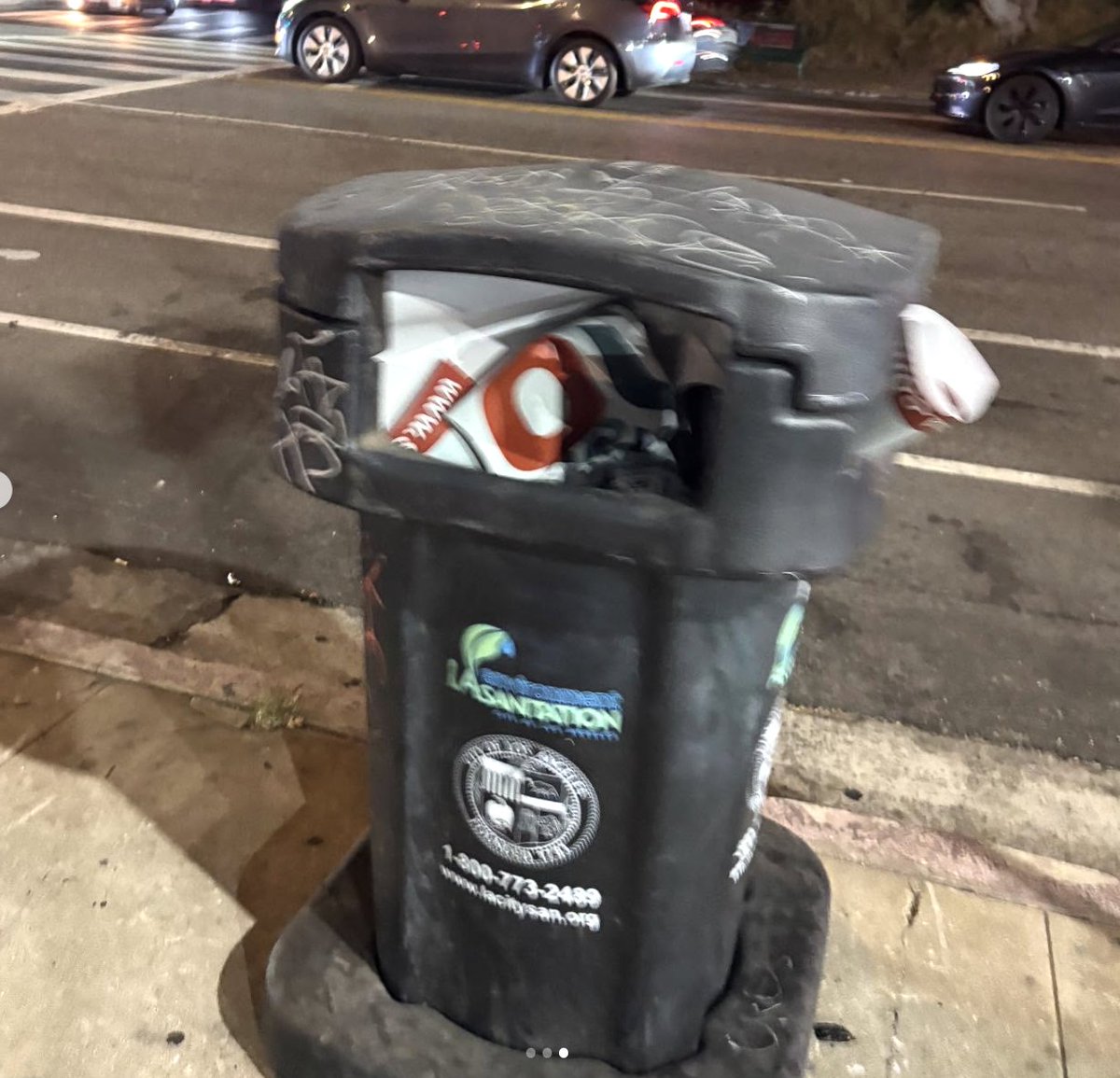 chelsea kirk (@bad_tenant) on Twitter photo PSA: “Save Our Services LA” is a ruse to deregulate airbnb in time for the world cup, the super bowl, and the olympics—three megaevents that landlords are foaming at the mouth to profit from. their“vacation rental revenue plan” would turn homes into hotels! TEAR EM DOWN PSA: “Save Our Services LA” is a ruse to deregulate airbnb in time for the world cup, the super bowl, and the olympics—three megaevents that landlords are foaming at the mouth to profit from. their“vacation rental revenue plan” would turn homes into hotels! TEAR EM DOWN