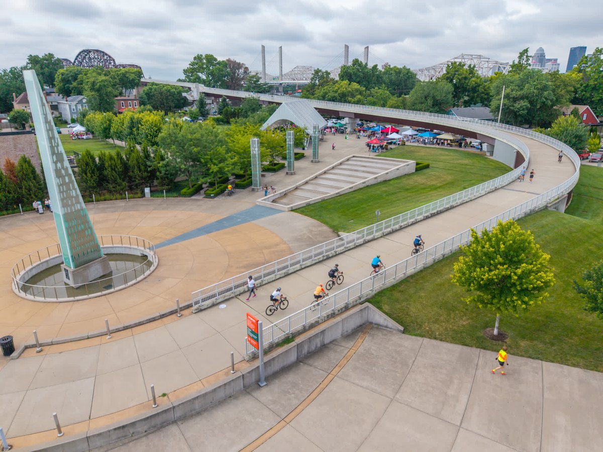 Soaring over the Big Four Pedestrian Bridge in Jeffersonville. Views like this never get old. 😍🌉 

The bridge connects downtown Jeffersonville to Louisville's Waterfront Park, making it easy to conquer two states in one visit. bit.ly/4dvQfUt

#GoSoIN