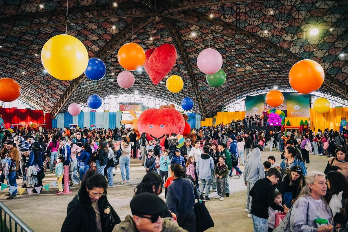 Escopark volvió a ser el gran plan de las vacaciones de invierno en Escobar  alternativaenpapel.com.ar/2025/08/04/esc…