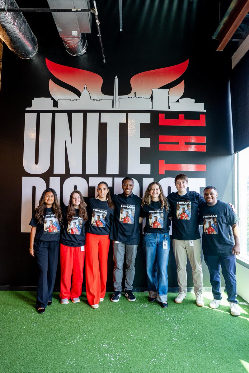 XavierU's tweet photo. “Every morning, I wake up excited to go to work, surrounded by a team that feels like family. On gamedays, I often catch myself thinking, ‘This can’t be real.’”
Check out rising senior Laura Congiunti's internship with D.C. United of the MLS this summer. https://t.co/Ui1926TBcI