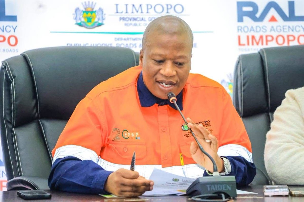 Kim John Un 🇰🇵🇿🇦🇦🇪 (@kim_wa_mzansi) on Twitter photo When MEC Tony Rachoene says service delivery, he means it. Today, in Sekhukhune, he introduced a contractor for the D4230-Leolo Access Road—another milestone from the #21NewRoads commitment made earlier this year. #TonyRachoene <a href="/LDPWRI/">Limpopo Department of Public Works, Roads & Infra</a> When MEC Tony Rachoene says service delivery, he means it. Today, in Sekhukhune, he introduced a contractor for the D4230-Leolo Access Road—another milestone from the #21NewRoads commitment made earlier this year. #TonyRachoene <a href="/LDPWRI/">Limpopo Department of Public Works, Roads & Infra</a>