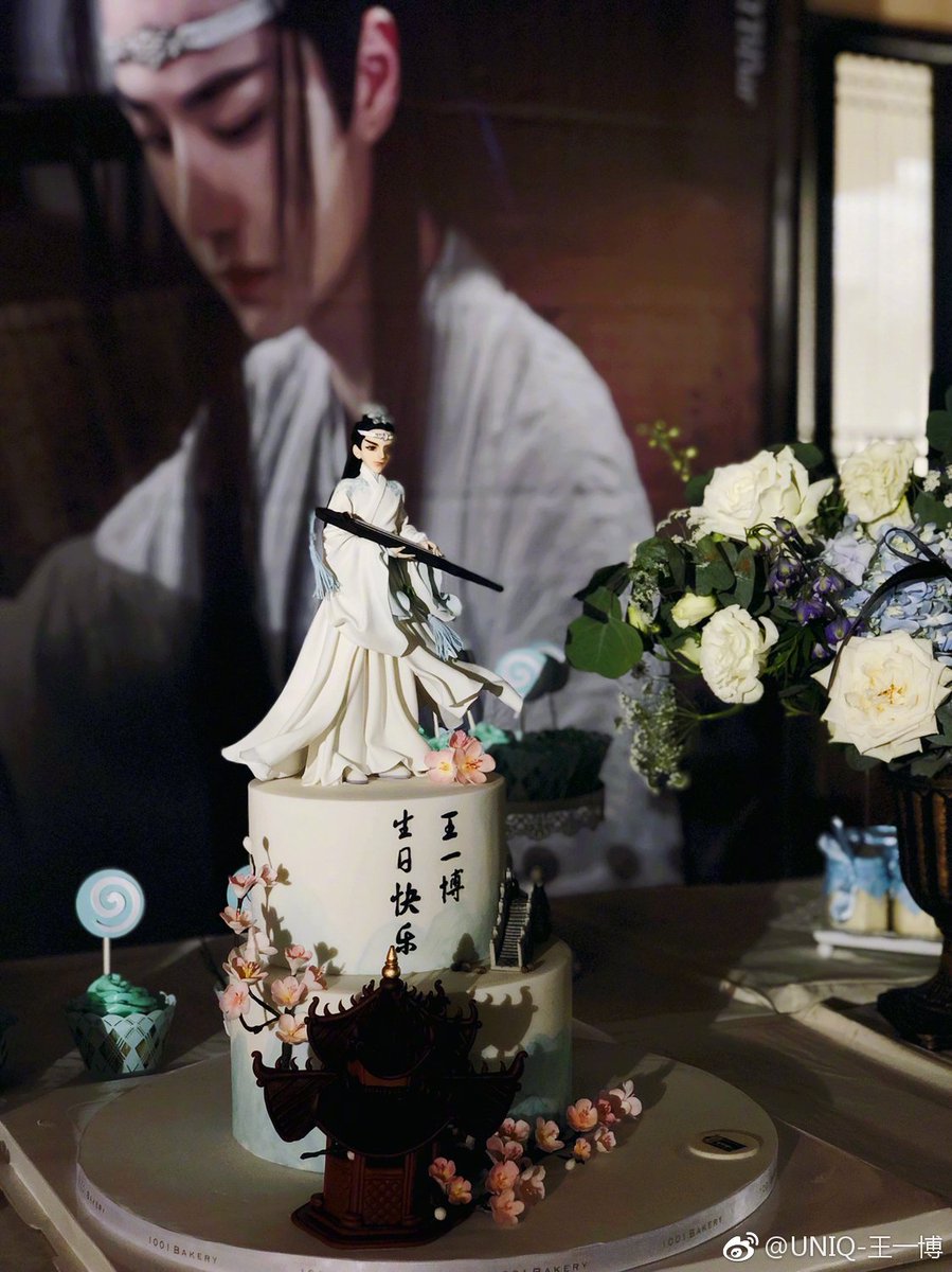 BXです❣️王一博 お誕生日　スライド　スタンド　限定価額❣️確認用❣️ 王一博誕生祭 - Search / X
