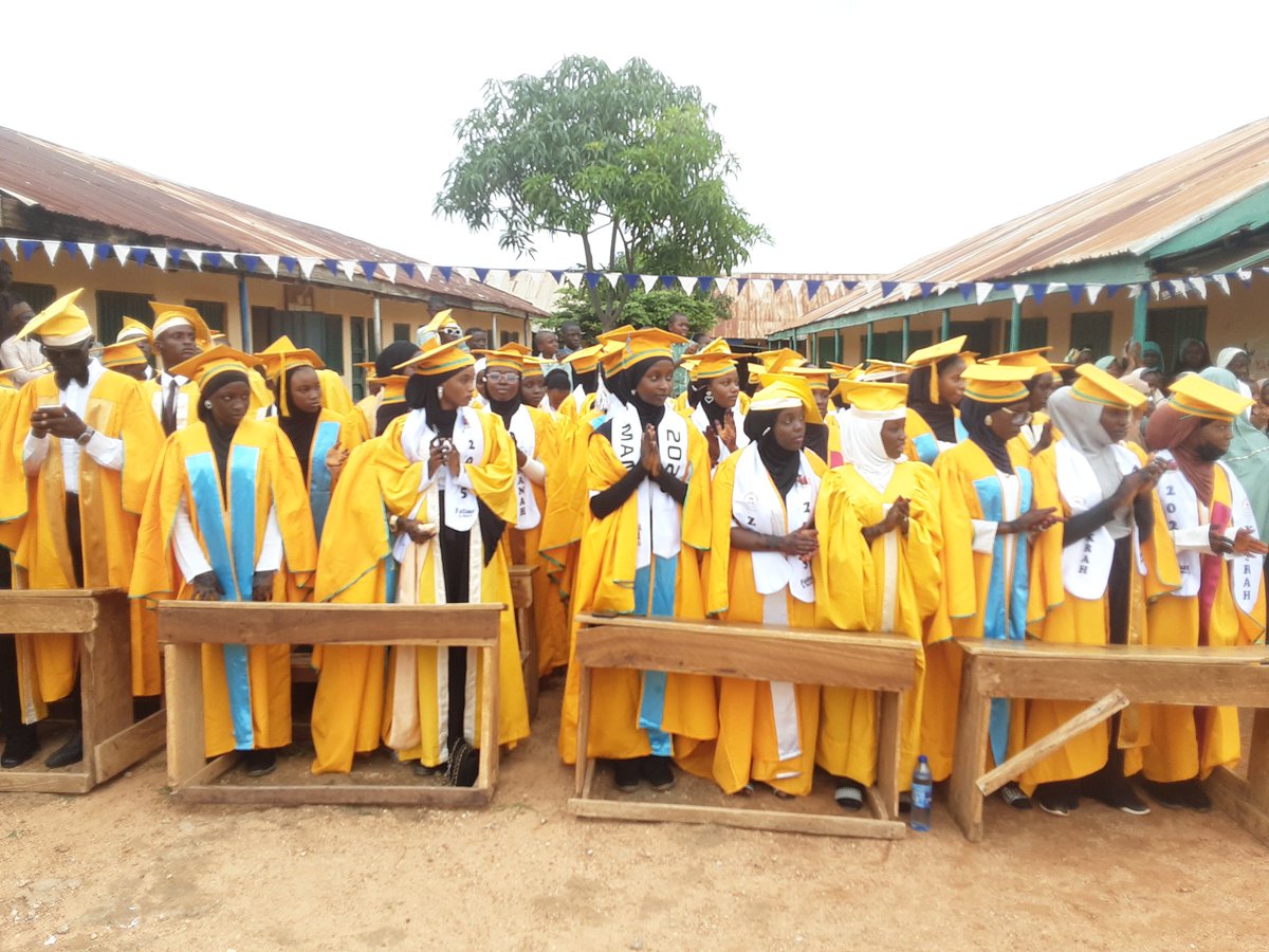 FomwanB's tweet photo. FOMWAN Model Nursery, Primary and Secondary Schools, Federal Low-cost Bauchi, hosted a remarkable Speech &amp; Prize Giving Day, Graduation Ceremony, Cultural Display, and Student intellectual Debate, Science exhibition and awards.The event showcased the academic achievements. https://t.co/jBZ7JCNw6S