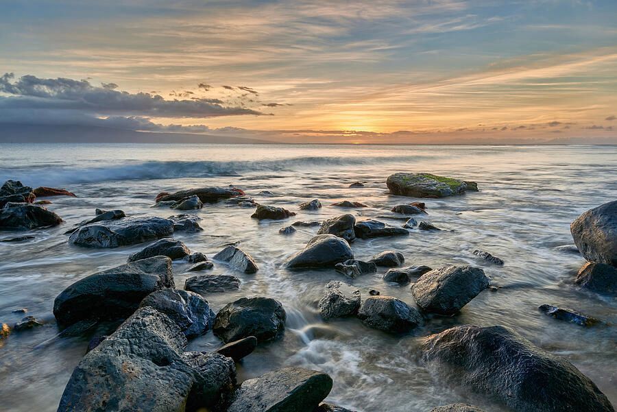 Photography from Hawaii is great way to decorate your walls and add unique textures your space! #art #landscapephoto #naturelovers #artlovers #landscapelovers #photography #travel #vacation #hawaii #homedecor #wallart #art4sale #artistry #nature #giftideas buff.ly/3DA0zgE