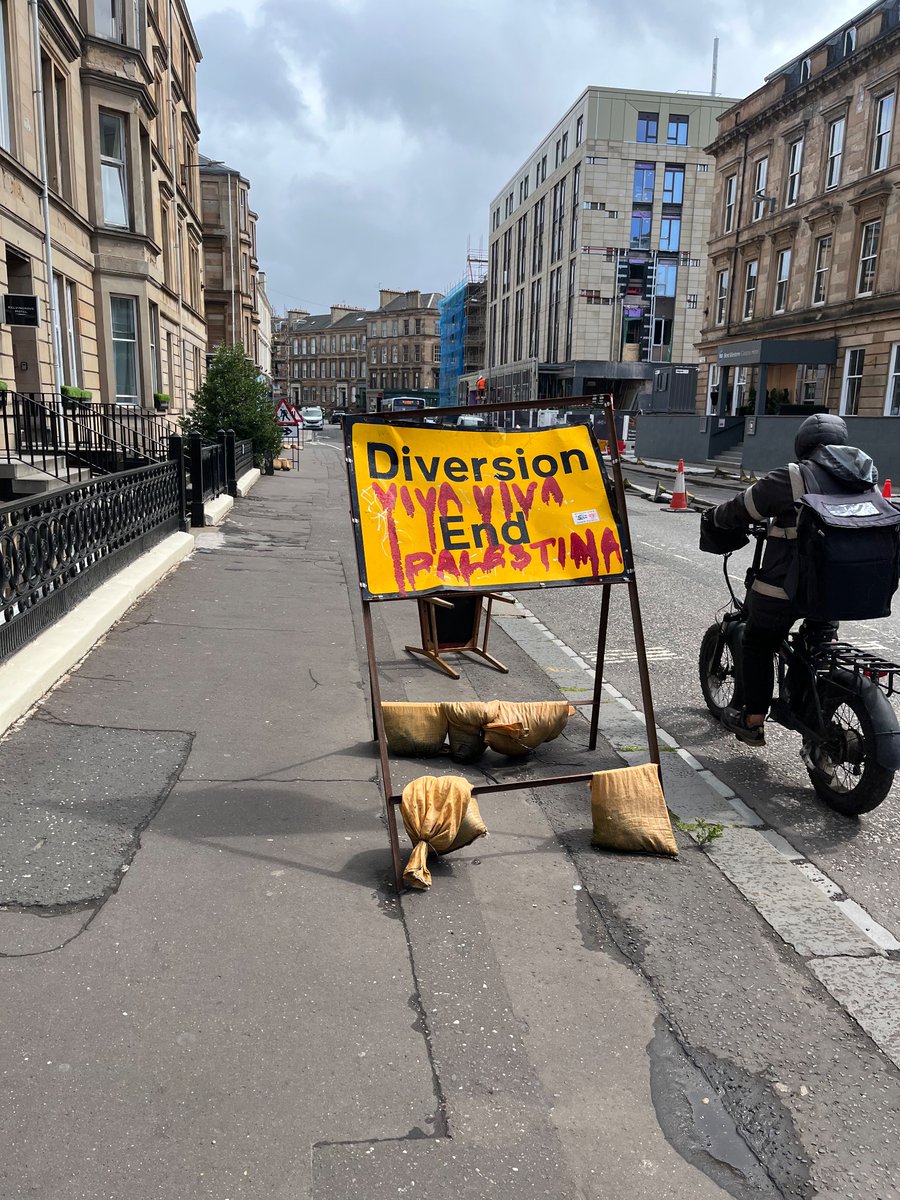 Something very modern art about it, no?