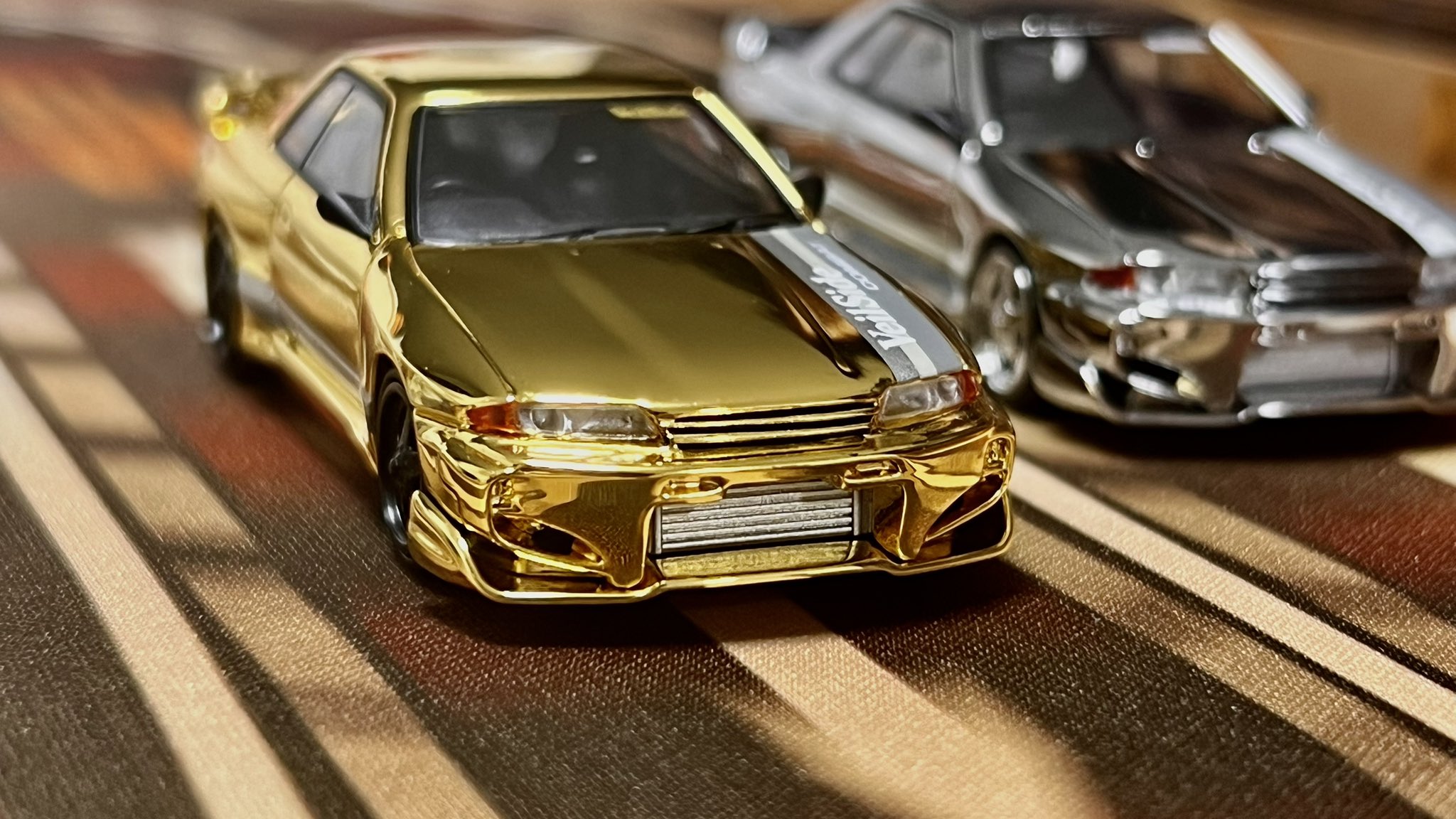 Veilside　R32コンバット金色 VeilSide Nissan Skyline GTR BNR32 E-III Fenders Kit — HyperNight