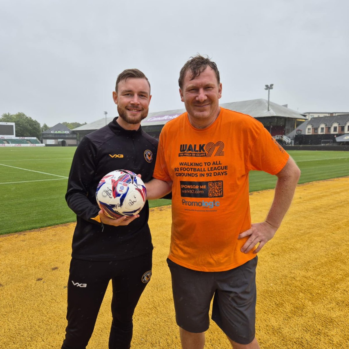 🧡 Club Ambassador <a href="/mark_obrien92/">Mark O’Brien</a> met Xavier at Rodney Parade earlier today to support his incredible <a href="/Walk92uk/">Walk92 UK</a> challenge - walking to all 92 clubs across the Premier League and EFL in just 92 days!

<a href="/CountyCommunity/">County In The Community</a> were delighted to donate a signed ball in support of his