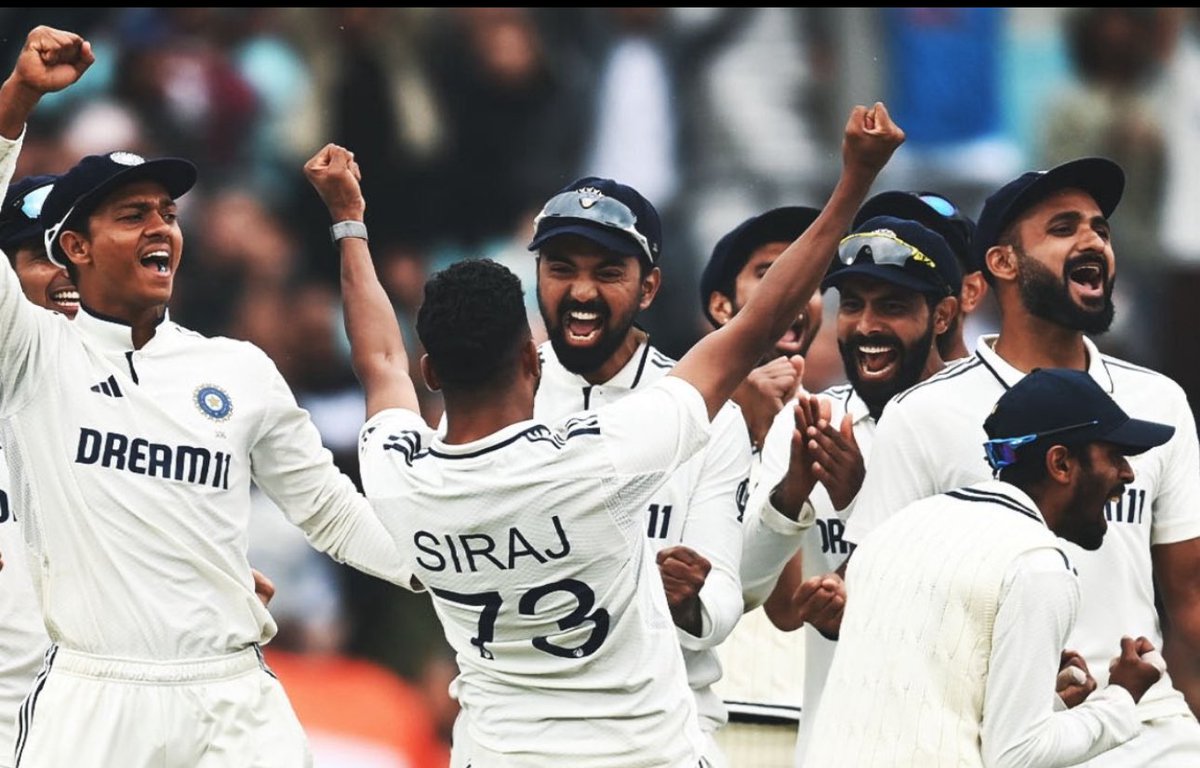 Er Amit kumar (@amitpolitical) on Twitter photo An unforgettable Day for India🇮🇳 and Mohammed Siraj ❤️🔥
In the heart of conflict, Siraj’s courage shines, transforming the tides of war into a saga of victory.
#Siraj #INDvsENG #OvalTest An unforgettable Day for India🇮🇳 and Mohammed Siraj ❤️🔥
In the heart of conflict, Siraj’s courage shines, transforming the tides of war into a saga of victory.
#Siraj #INDvsENG #OvalTest