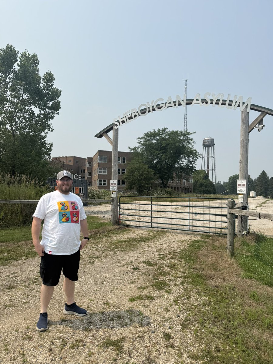 I haven’t watched <a href="/ChelseaLaden/">Chelsea Laden</a>’s solo yet but did make a pit stop on the way home from the U.P. yesterday. A place they investigated in Wisconsin.  Oh and of course I’m rocking that new summer fear gear swag.

feargear.shop
