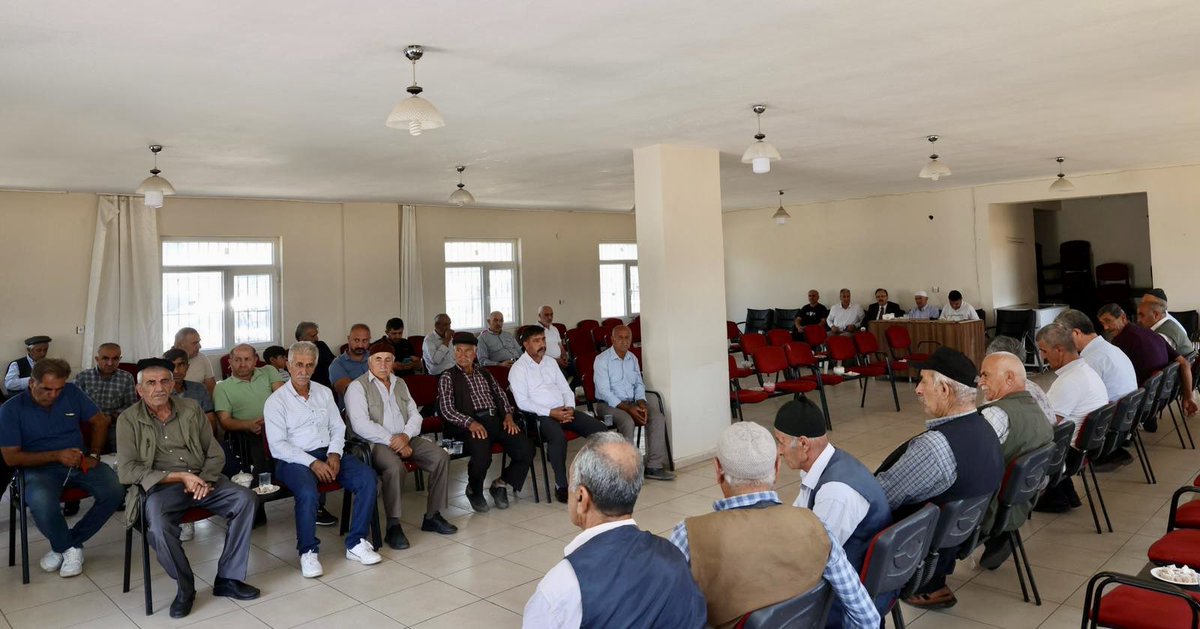 Siirt Valiliği (@siirtvaliligi) on Twitter photo 📍 Taziye Ziyareti
Valimiz ve Belediye Başkan V. Sn. <a href="/Dr_KemalKzlkaya/">Dr. Kemal KIZILKAYA</a> , Siirt Valiliği personeli Fahrettin Aksu'nun vefat eden muhterem anneleri için "Aksu" ailesine ve yakınlarına taziye ziyaretinde bulunarak, başsağlığı ve sabır dileklerini iletti.
Merhumeye Cenab-ı 📍 Taziye Ziyareti
Valimiz ve Belediye Başkan V. Sn. <a href="/Dr_KemalKzlkaya/">Dr. Kemal KIZILKAYA</a> , Siirt Valiliği personeli Fahrettin Aksu'nun vefat eden muhterem anneleri için "Aksu" ailesine ve yakınlarına taziye ziyaretinde bulunarak, başsağlığı ve sabır dileklerini iletti.
Merhumeye Cenab-ı